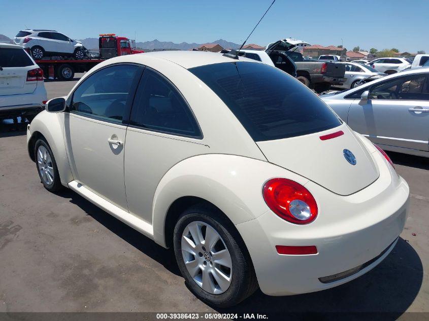 2010 Volkswagen New Beetle 2.5L VIN: 3VWPG3AG9AM013011 Lot: 39386423