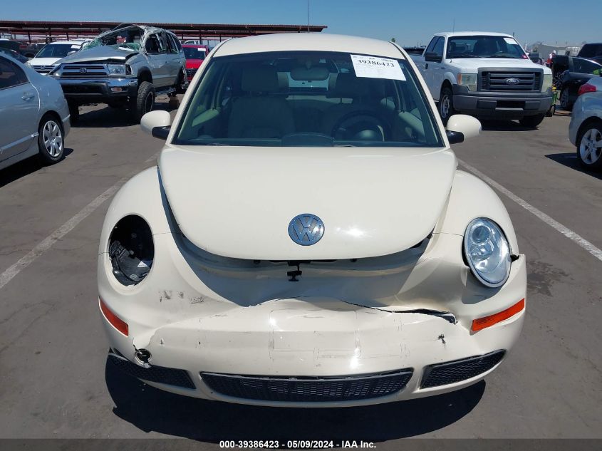 2010 Volkswagen New Beetle 2.5L VIN: 3VWPG3AG9AM013011 Lot: 39386423