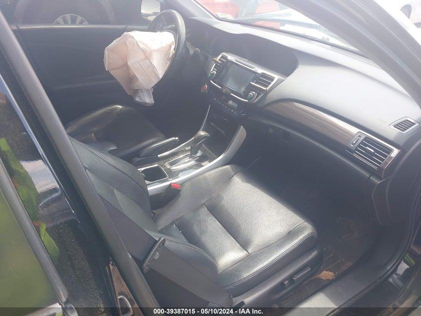VIN 1HGCR2F83HA181565 2017 HONDA ACCORD EXL