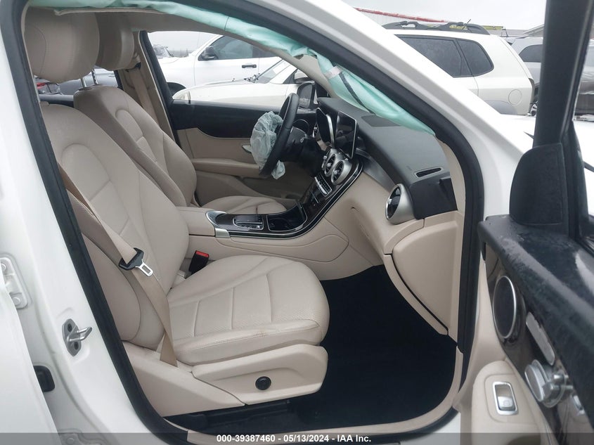 2022 Mercedes-Benz Glc 300 Suv VIN: W1N0G8DB0NV333744 Lot: 39387460