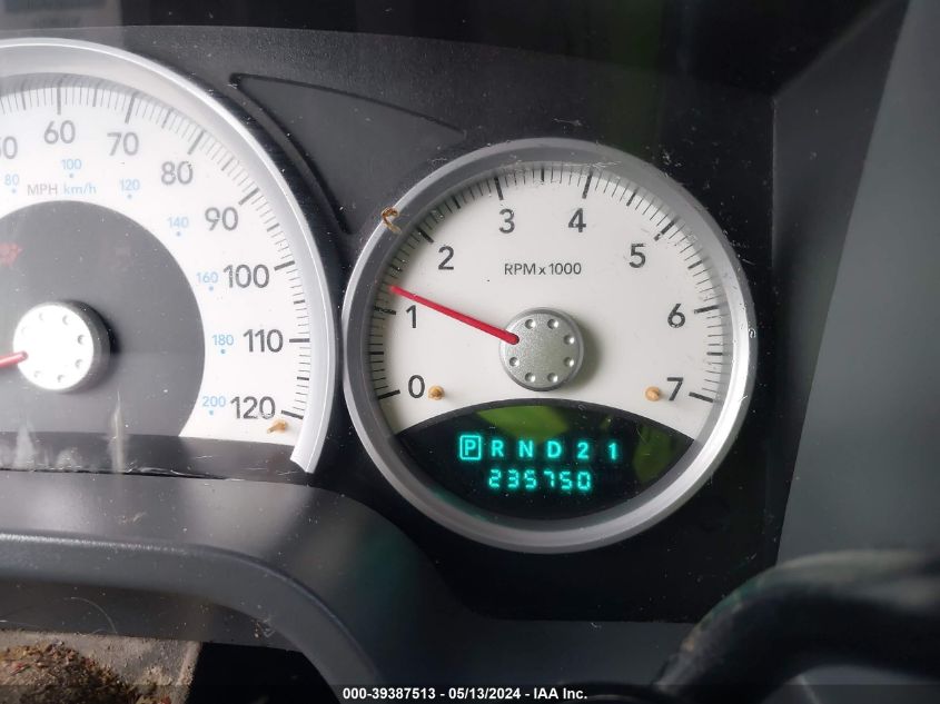 2007 Dodge Dakota Slt VIN: 1D7HE48K47S127517 Lot: 39387513