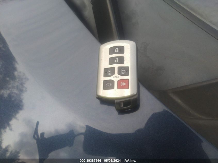 2020 TOYOTA SIENNA XLE - 5TDYZ3DC2LS035879