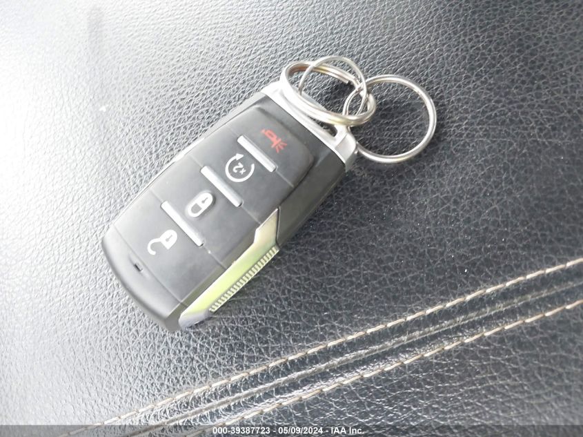 2019 Ram 1500 Big Horn/Lone Star Quad Cab 4X4 6'4 Box VIN: 1C6SRFBT0KN516395 Lot: 39387723