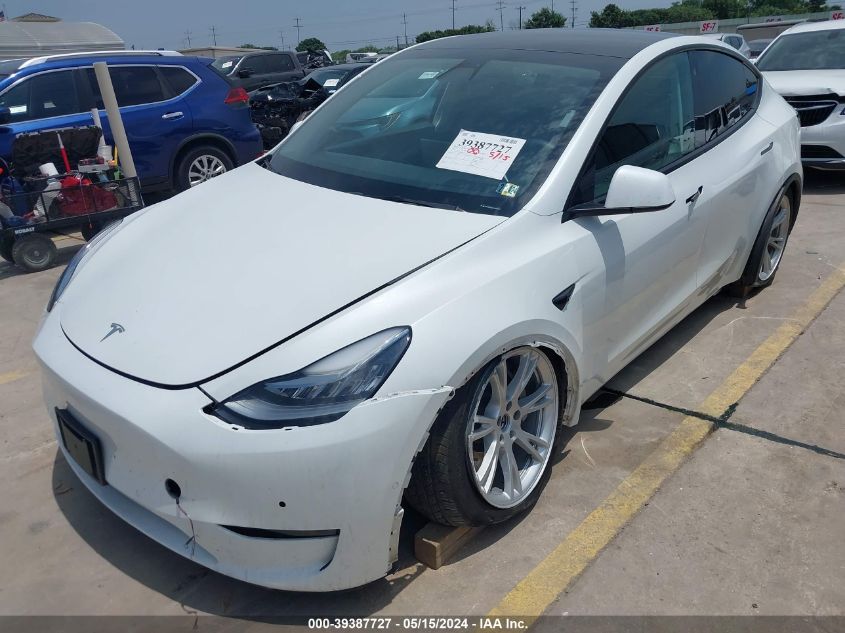 2022 Tesla Model Y Long Range Dual Motor All-Wheel Drive VIN: 7SAYGAEE8NF336595 Lot: 39387727