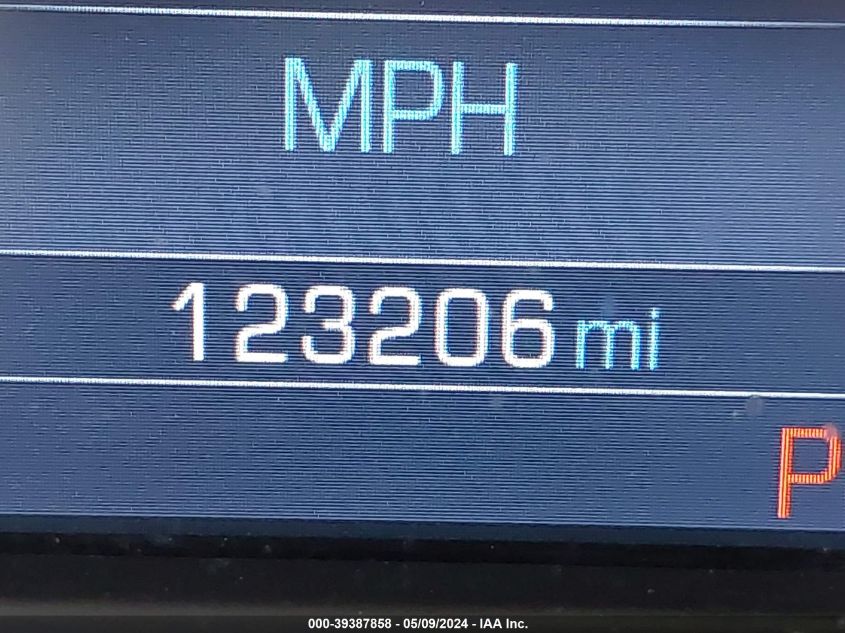 2014 Chevrolet Silverado 1500 2Lt VIN: 1GCVKREC6EZ250997 Lot: 39387858