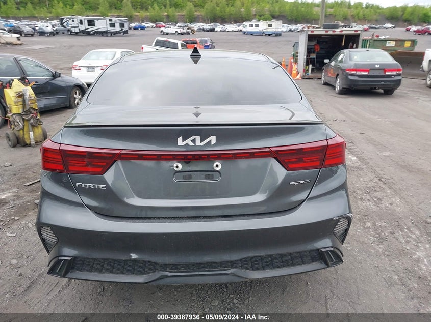 VIN 3KPF54AD1NE428159 2022 KIA FORTE GT LINE