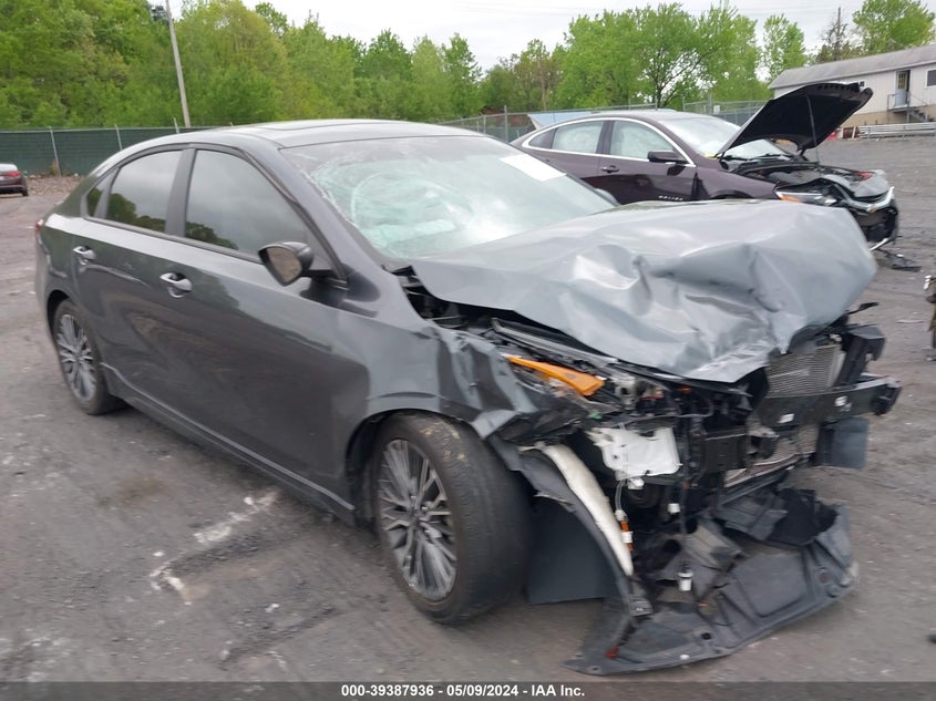 VIN 3KPF54AD1NE428159 2022 KIA FORTE GT LINE
