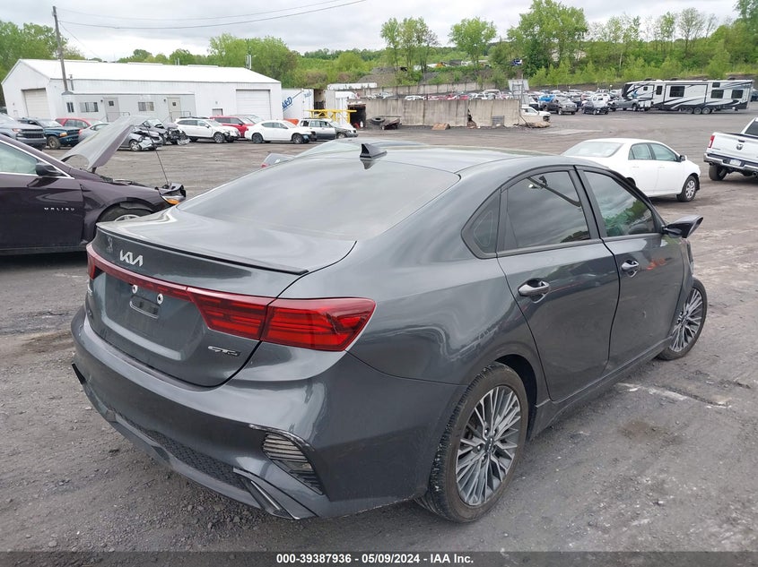 VIN 3KPF54AD1NE428159 2022 KIA FORTE GT LINE