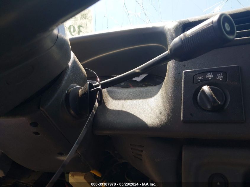 2002 Ford F-250 Lariat/Xl/Xlt VIN: 1FTNX21FX2EB33239 Lot: 39387979