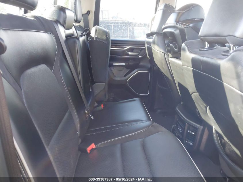 2019 Ram 1500 Laramie Quad Cab 4X2 6'4 Box VIN: 1C6RREDT6KN905192 Lot: 39387987