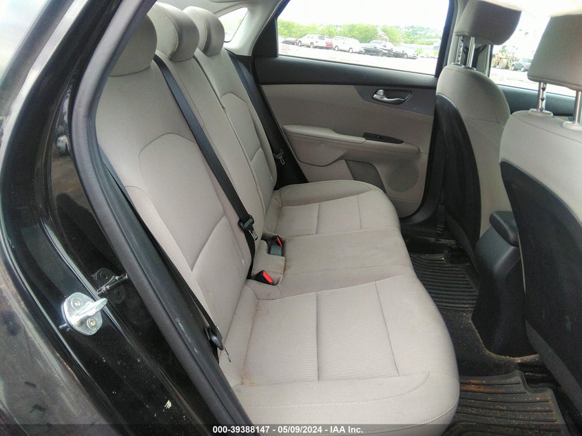 VIN 3KPF24AD2LE145565 2020 KIA FORTE LXS