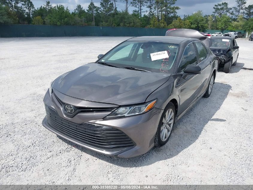 2018 Toyota Camry Le VIN: 4T1B11HK1JU075099 Lot: 39388220