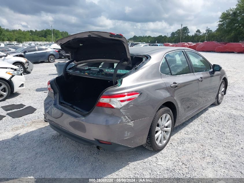 2018 Toyota Camry Le VIN: 4T1B11HK1JU075099 Lot: 39388220