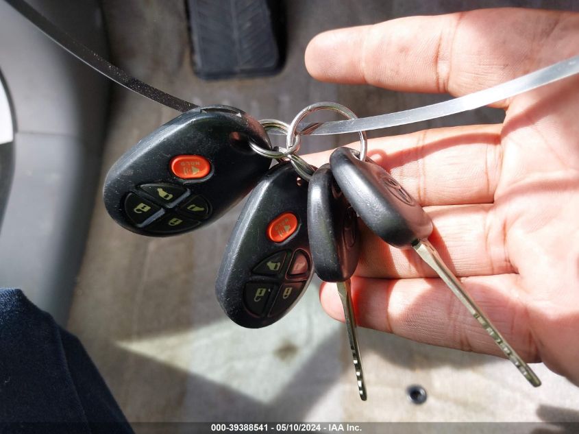 2010 Toyota Sienna Le VIN: 5TDKK4CC0AS323379 Lot: 39388541