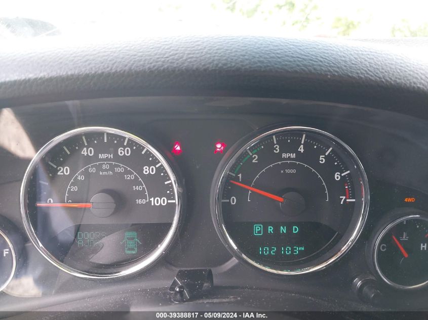 2017 Jeep Wrangler Unlimited Sahara 4X4 VIN: 1C4BJWEGXHL560259 Lot: 39388817