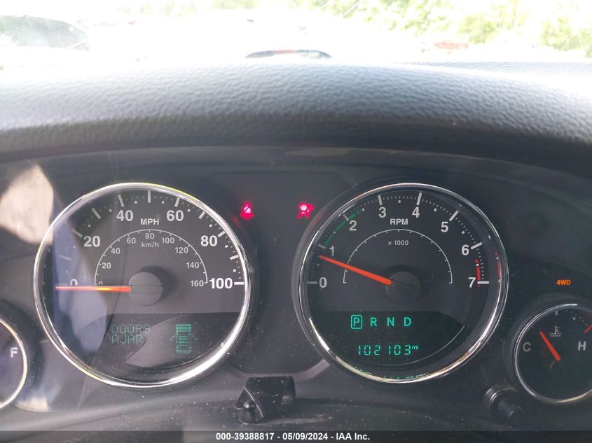 2017 Jeep Wrangler Unlimited Sahara 4X4 VIN: 1C4BJWEGXHL560259 Lot: 39388817