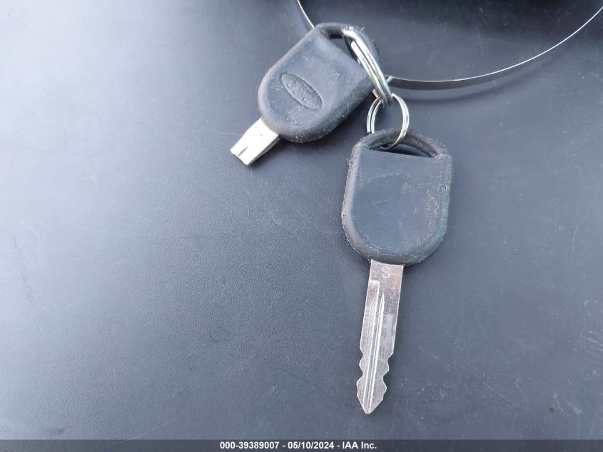 2005 Ford Mustang V6 Deluxe/V6 Premium VIN: 1ZVFT80N355158416 Lot: 39389007