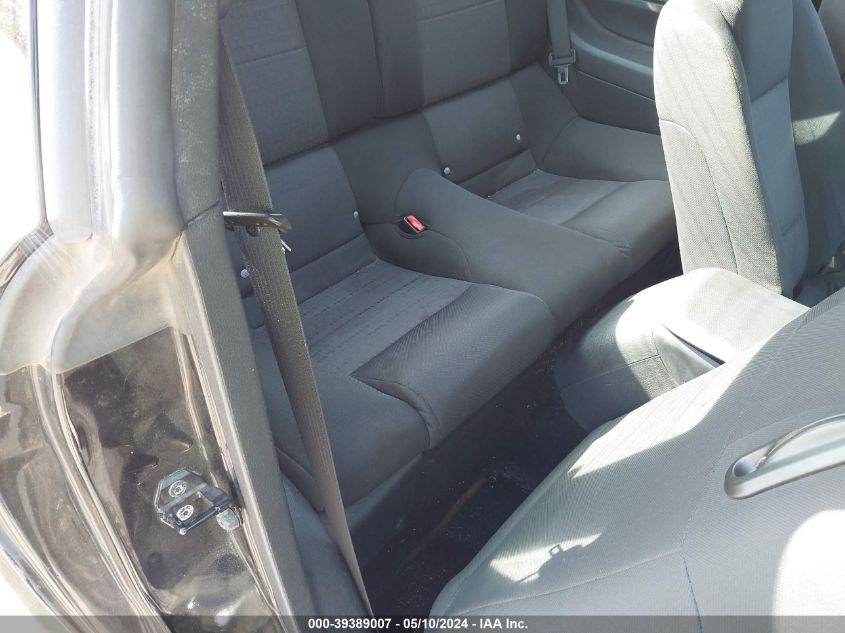 2005 Ford Mustang V6 Deluxe/V6 Premium VIN: 1ZVFT80N355158416 Lot: 39389007