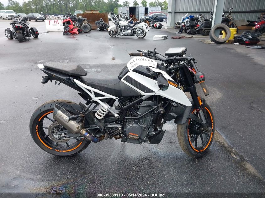 2022 Ktm 390 Duke VIN: MD2JPJ40XNC233643 Lot: 39389119