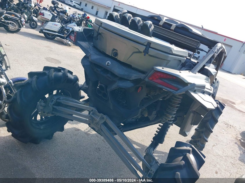 VIN 3JBVRAY20JK000052 2018 CAN-AM MAVERICK X3 X MR TURBO