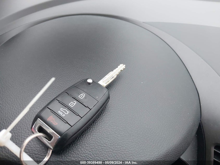 2017 KIA FORTE LX - 3KPFK4A7XHE077310