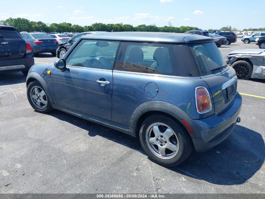 2010 Mini Cooper VIN: WMWMF3C51ATZ65679 Lot: 39389655