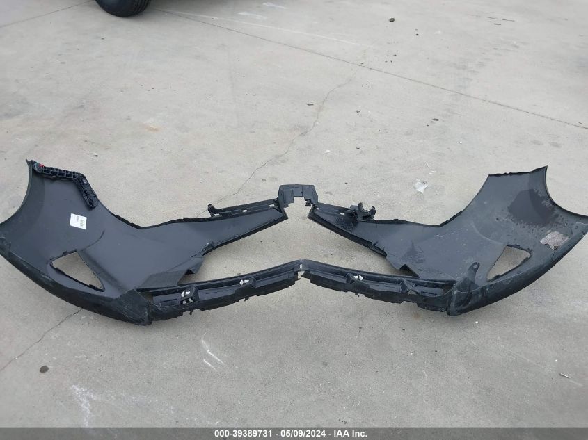 2017 Toyota Corolla Le VIN: 5YFBURHEXHP643698 Lot: 39389731