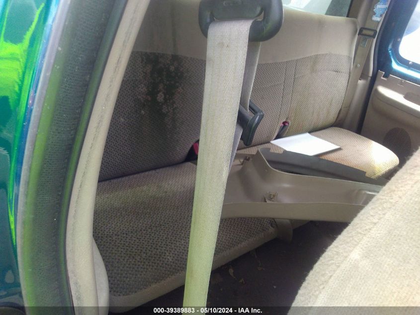 2000 Ford F-150 Lariat/Work Series/Xl/Xlt VIN: 1FTRX17W3YNB05567 Lot: 39389883