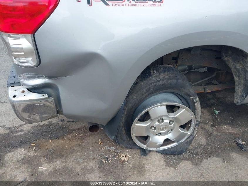 2008 Toyota Tundra Sr5 5.7L V8 VIN: 5TBDV54108S500633 Lot: 39390072