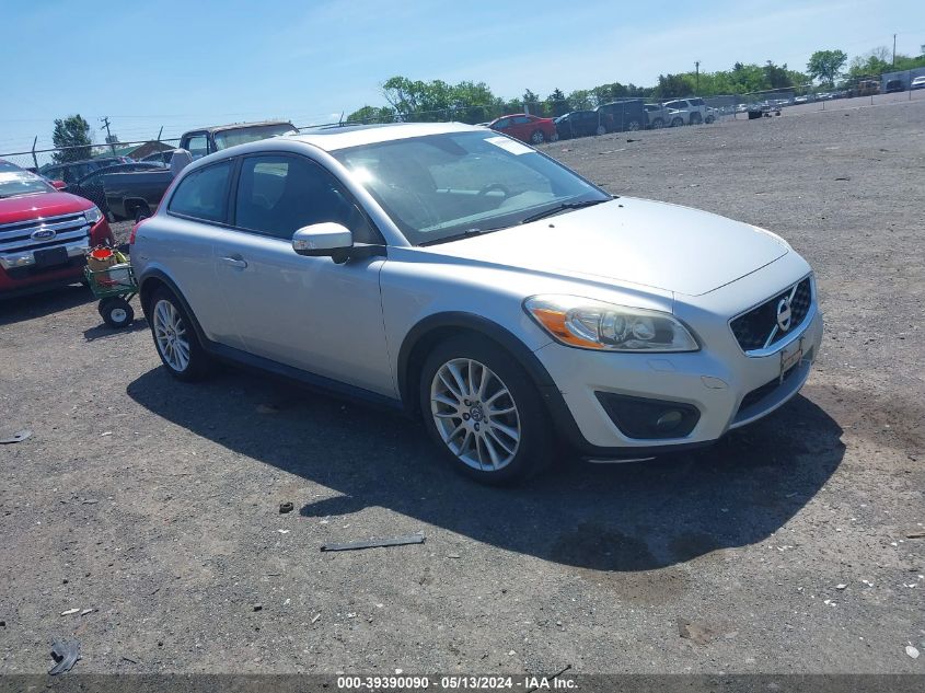 2011 Volvo C30 T5/T5 R-Design VIN: YV1672MK1B2209391 Lot: 39390090