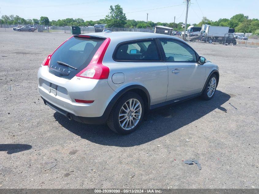 2011 Volvo C30 T5/T5 R-Design VIN: YV1672MK1B2209391 Lot: 39390090