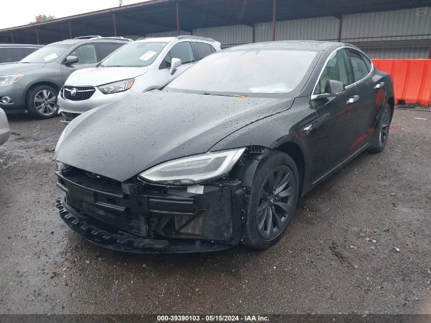 2018 Tesla Model S 100D/75D/P100D VIN: 5YJSA1E22JF296518 Lot: 39390103