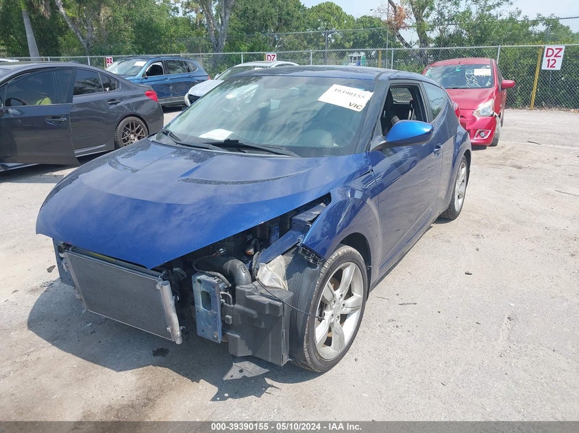 2015 Hyundai Veloster VIN: KMHTC6AD4FU242506 Lot: 39390155
