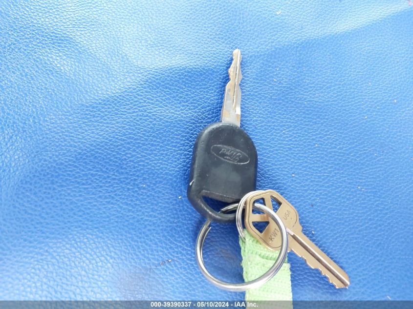 2005 Ford F-150 Stx/Xl/Xlt VIN: 1FTRF12W65NA35567 Lot: 39390337