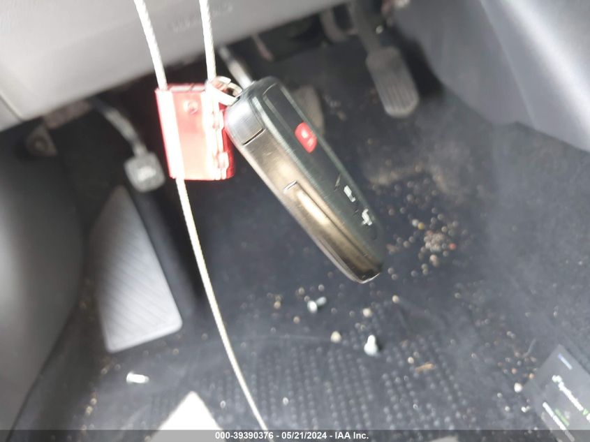 2018 Toyota Prius Two VIN: JTDKBRFU9J3076608 Lot: 39390376