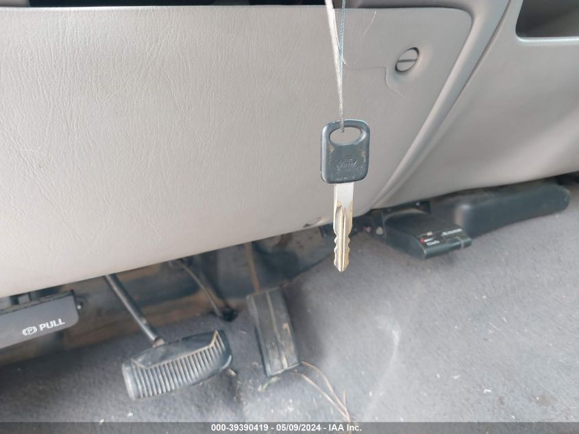 2000 Ford F-250 Lariat/Xl/Xlt VIN: 3FTNW20S2YMA33463 Lot: 39390419