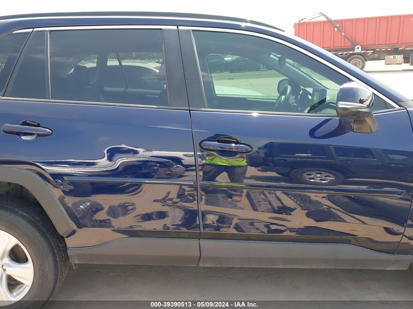 2020 TOYOTA RAV4 XLE - 2T3W1RFV2LC033761