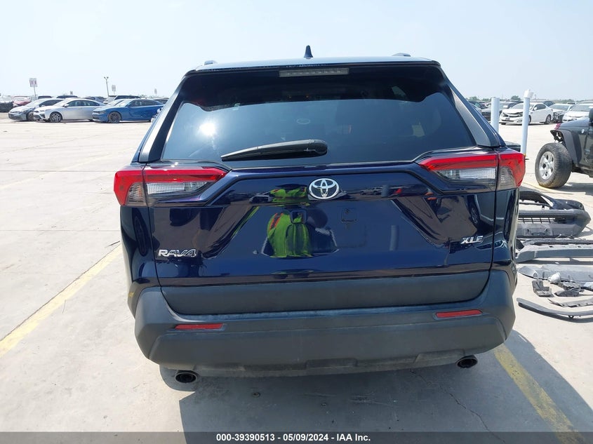 2020 TOYOTA RAV4 XLE - 2T3W1RFV2LC033761
