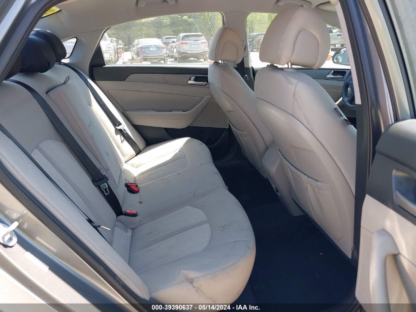 2017 Hyundai Sonata Hybrid Se VIN: KMHE24L34HA071071 Lot: 39390637