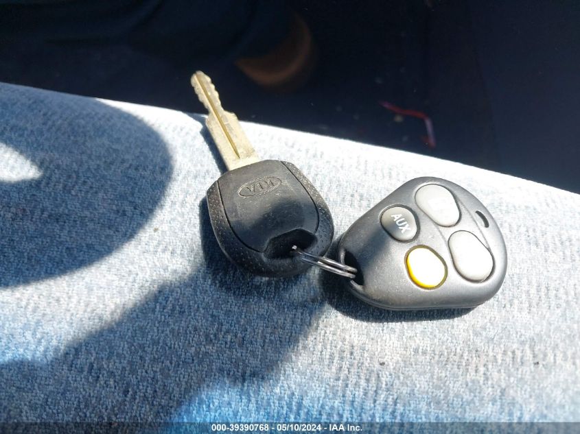 2005 Kia Optima Ex/Lx VIN: KNAGD126155386798 Lot: 39390768