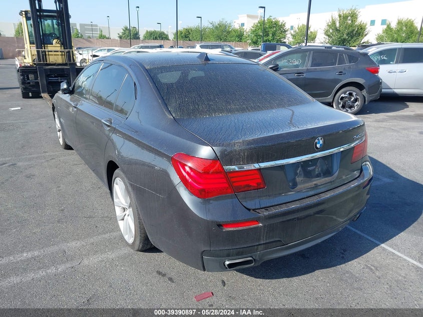 2013 BMW 740Li VIN: WBAYE4C58DD137542 Lot: 39390897