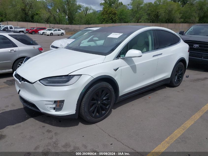 2017 Tesla Model X 100D/75D/90D VIN: 5YJXCBE21HF066503 Lot: 39390934