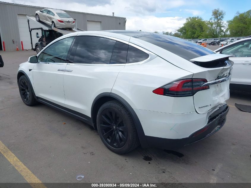 2017 Tesla Model X 100D/75D/90D VIN: 5YJXCBE21HF066503 Lot: 39390934