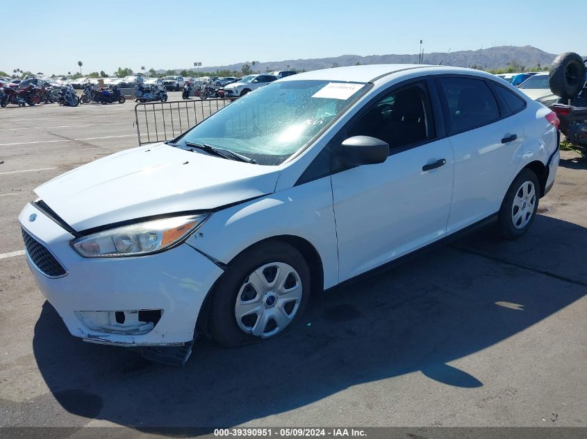 2018 Ford Focus S VIN: 1FADP3E26JL313231 Lot: 39390951