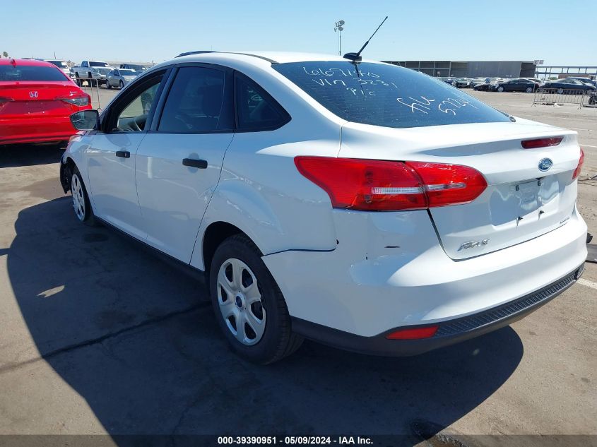 2018 Ford Focus S VIN: 1FADP3E26JL313231 Lot: 39390951