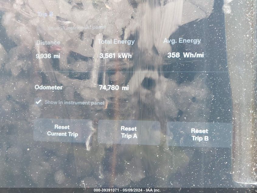 Tesla Model S 2016-auction-15