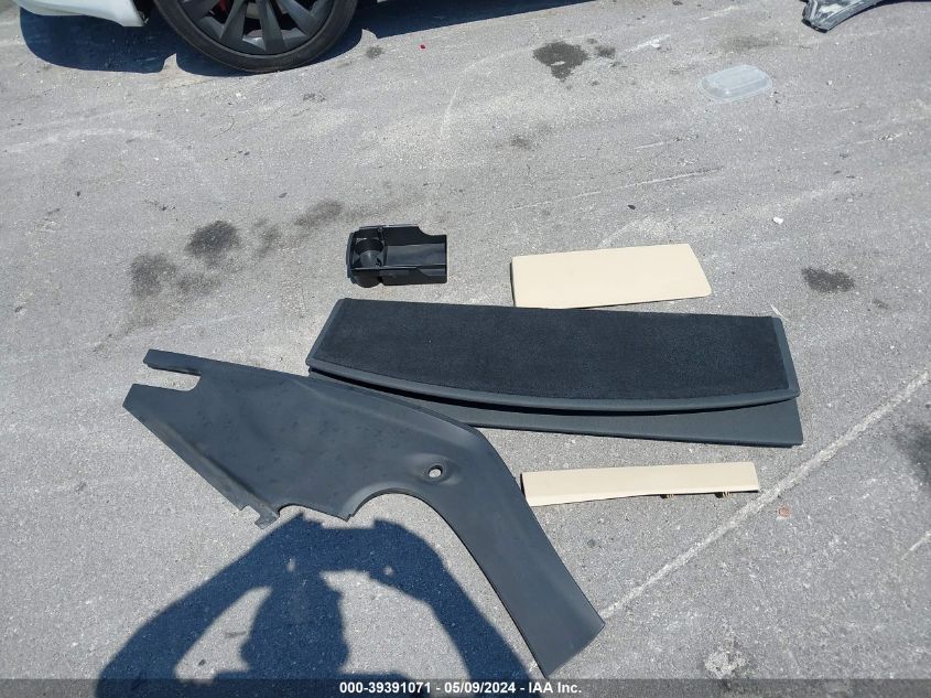 Tesla Model S 2016-auction-11