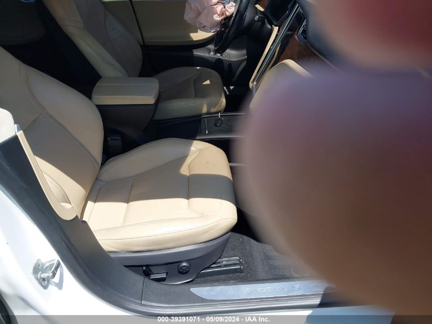 Tesla Model S 2016-auction-4