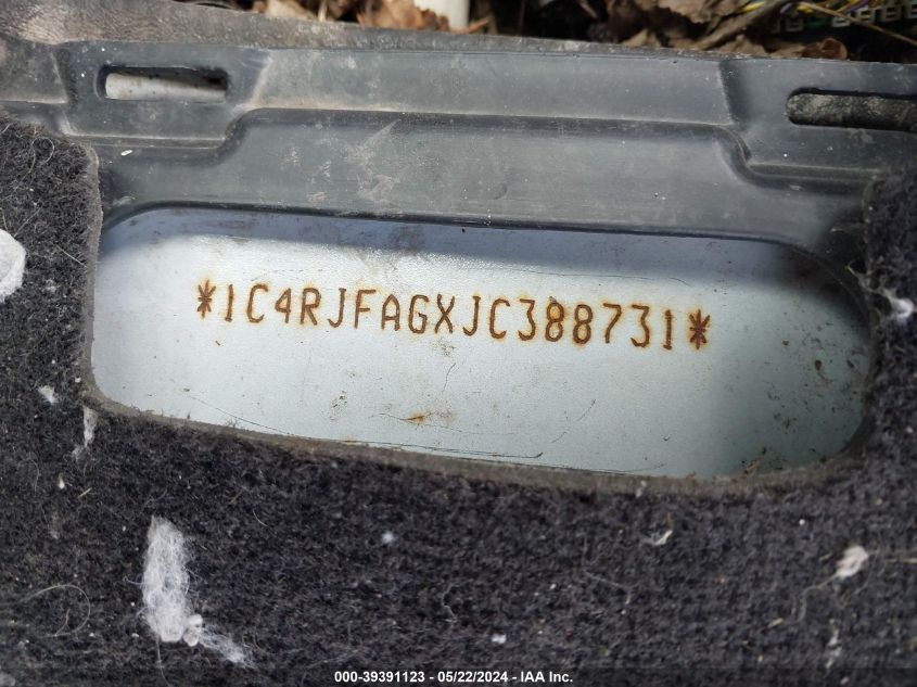 2018 Jeep Grand Cherokee Altitude 4X4 VIN: 1C4RJFAGXJC388731 Lot: 39391123