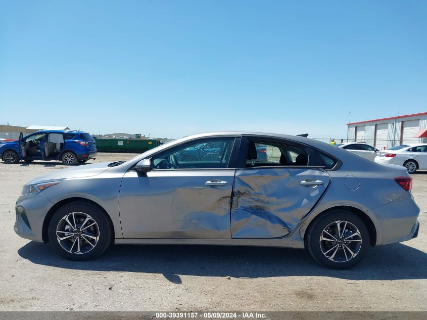 2024 Kia Forte Lxs VIN: 3KPF24AD1RE729979 Lot: 39391157